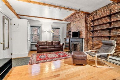 8 Moon St unit 1, Boston, MA 02113 - photo 2