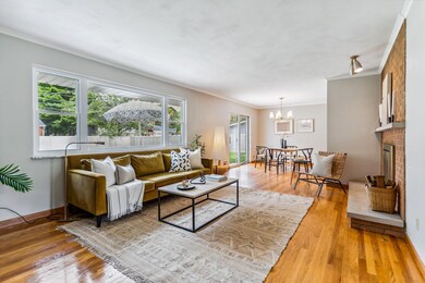 8-web-or-mls-2420-johnston-rd