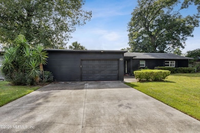 704 Seabrook Cove Rd, Jacksonville, FL 32211 - photo 4