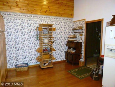 13911 Paradise Church Rd, Hagerstown, MD 21742 - photo 6