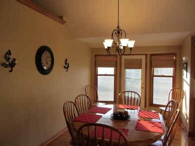 606 Condor St, Raymore, MO 64083 - photo 4