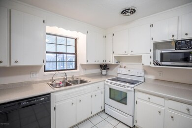 2440 Provost Rd E, Jacksonville, FL 32216 - photo 7