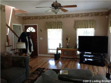 10030 Honey Ln, Louisville, KY 40229 - photo 5