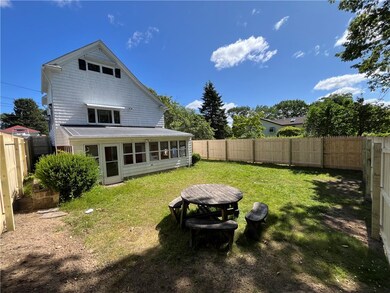 16 Winthrop St, Cranston, RI 02910 - photo 3