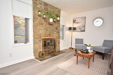 361 Richard Way, North Plainfield, NJ 07062 - photo 4