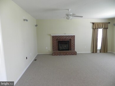 939 Wayne Dr, Winchester, VA 22601 - photo 5