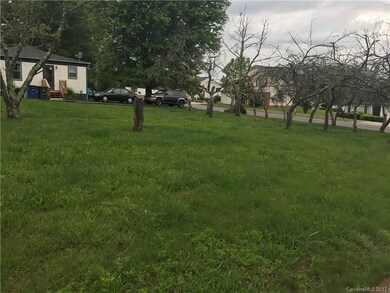 000 Faye St unit 17, Statesville, NC 28677 - photo 2