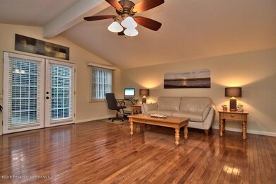 3721 Winfield Ave, Moosic, PA 18507 - photo 4