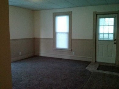 Living Room. 522 Grant