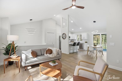 3-web-or-mls-16573-quincy-st