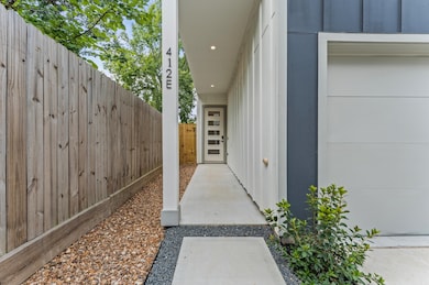 412 E Neyland St unit G, Houston, TX 77022 - photo 6