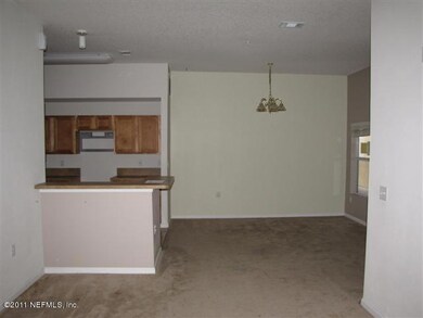 5101 Playpen Dr unit 4, Jacksonville, FL 32210 - photo 3