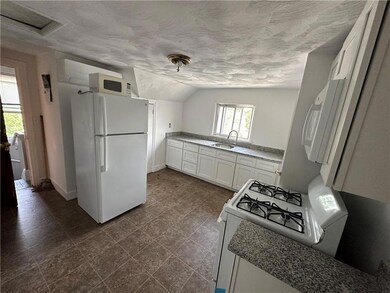 9 Berlin St, Providence, RI 02908 - photo 7