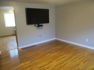 1813 Brookfield Rd, Columbus, OH 43229 - photo 7