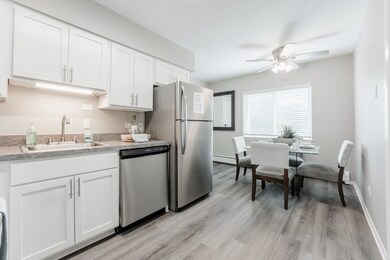 10046 Holly Ln unit 1N, Des Plaines, IL 60016 - photo 5