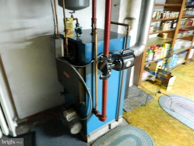 138 Orwigsburg St, Tamaqua, PA 18252 - photo 2