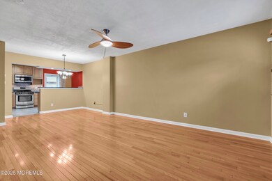 102 Primrose Ln unit 102, Brick, NJ 08724 - photo 2