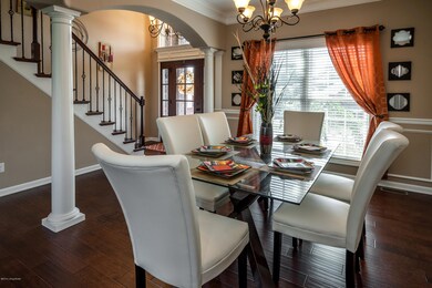 5713 Valley Park Dr-20