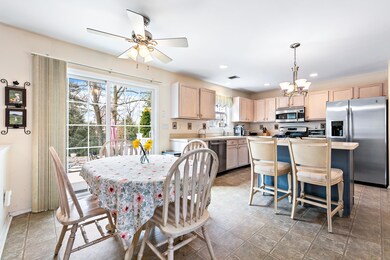 Eat In Kitchen
