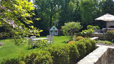 19 Indian Head Rd, Riverside, CT 06878 - photo 4