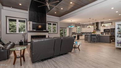 living room dining room kitchen