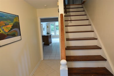 23 Green Meadows Ln, Albany, NY 12211 - photo 3