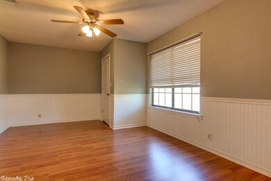 310 Memorial Dr, Wake Village, TX 75501 - photo 3