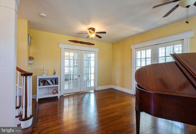 501 Beacon Ave, Paulsboro, NJ 08066 - photo 6