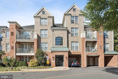 12165 Abington Hall Place unit 302, Reston, VA 20190 - photo 2