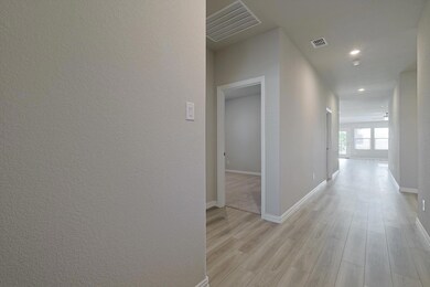 Casual elegance from top to bottom! 3305 Chasemoor Drive has been meticulously designed for beauty and functionality.