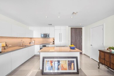 Reach Brickell City Centre unit 1710, Miami, FL 33131 - photo 7