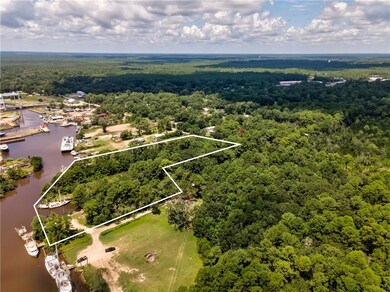 8545 E Davenport St, Bayou La Batre, AL 36509 - photo 5