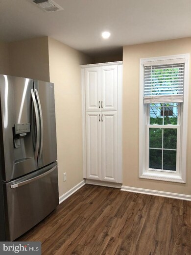 10074 Oakton Terrace Rd, Oakton, VA 22124 - photo 7