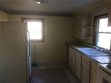 217 N Ross St, Columbus, IN 47201 - photo 6