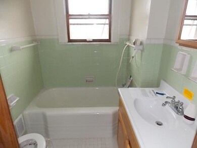 Full Bath.