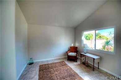 Main floor den that can be converted to a 4th bedr