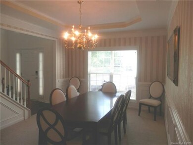 Spacious FORMAL Dining Room w/Trey Ceiling. Archit
