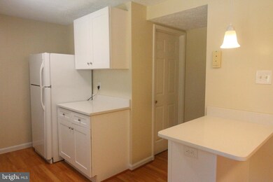 21 Dufief Ct, North Potomac, MD 20878 - photo 7