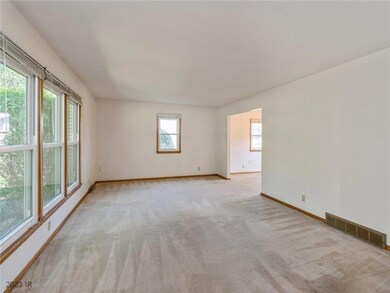 1901 80th St, Windsor Heights, IA 50324 - photo 3