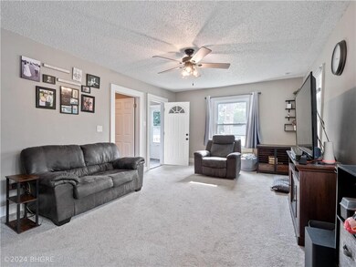 2004 Lay St, Des Moines, IA 50317 - photo 3