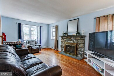 431 Edgewood Dr, Ambler, PA 19002 - photo 5