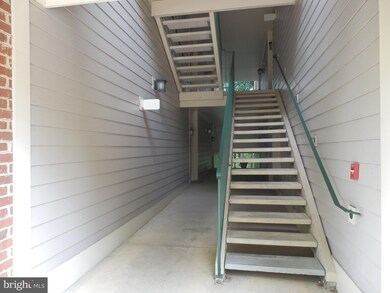 125 Timberbrook Ln unit 101, Gaithersburg, MD 20878 - photo 2