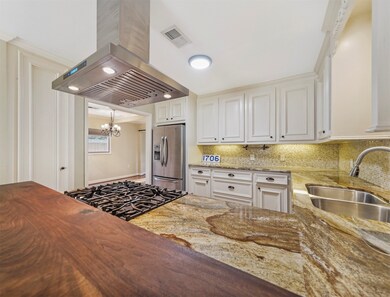 1706 Ebony Ln, Houston, TX 77018 - photo 6