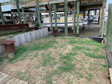 201 Beacon Ln, Cypremort Point, LA 70538 - photo 5