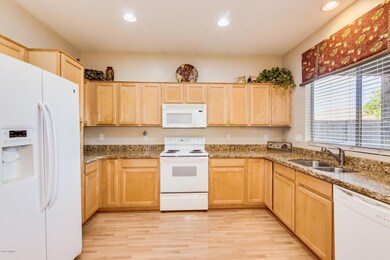 243 N Kimberlee Way, Chandler, AZ 85225 - photo 3