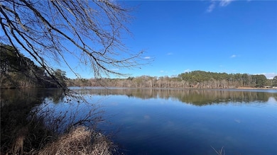 719 Overlook Dr, Winder, GA 30680 - photo 3