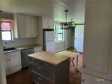 197 Mustang St, Prairie Lea, TX 78661 - photo 3