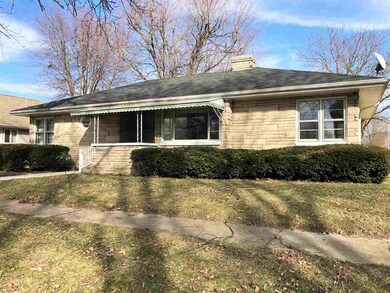 204 N Washington St, Converse, IN 46919 - photo 2