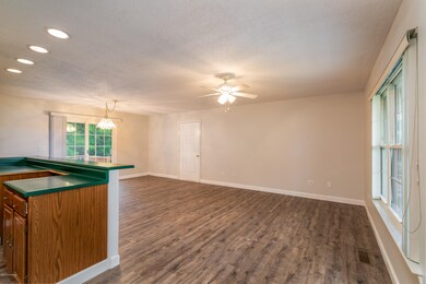 1601 E Boiling Spring Rd (7)
