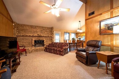 104 Camelot Dr, Weatherford, TX 76086 - photo 4